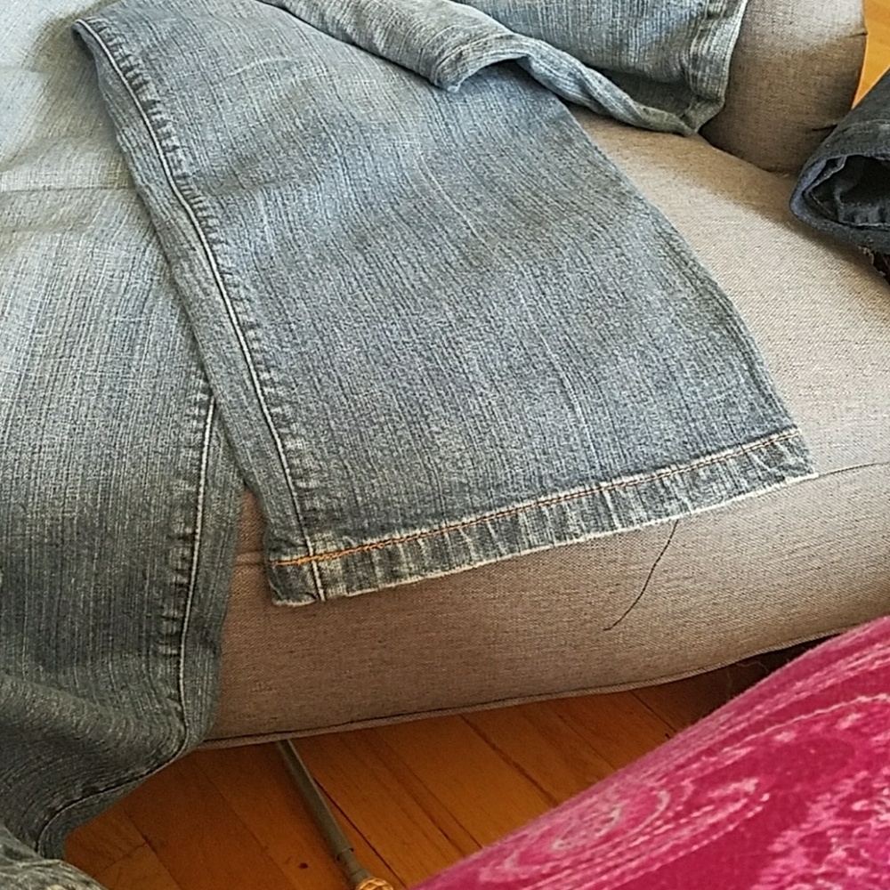 Jeans - Picture 2 of 3